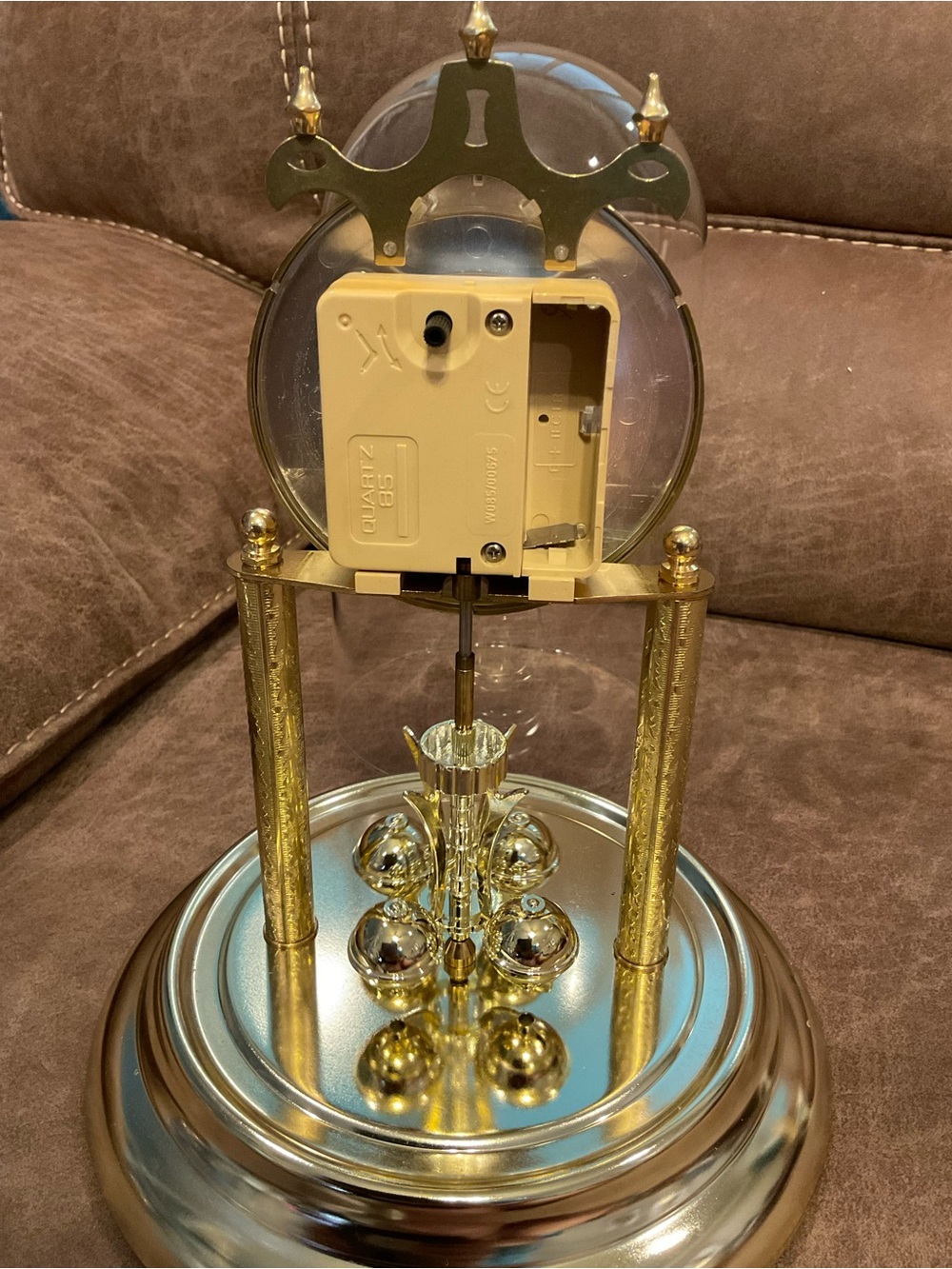 Seth Thomas Mantle Clock with Rotating Pendulum - READ - Picture 5 of 7